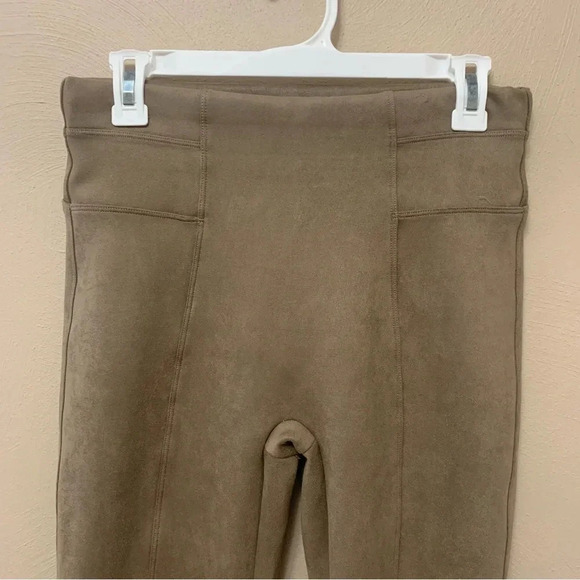 Spanx Faux Suede Leggings in Camel Size Medium - Picture 6 of 13